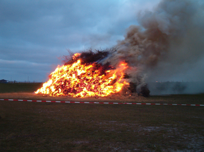 Osterfeuer - Dornumersiel